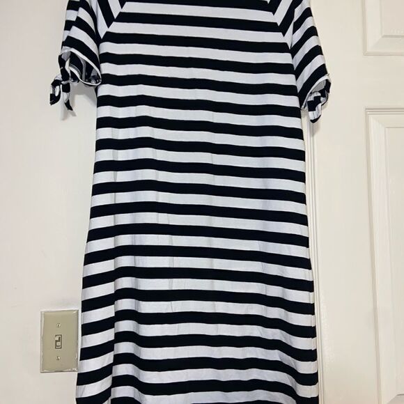 Micheal kors tee shirt dress - Picture 5 of 6